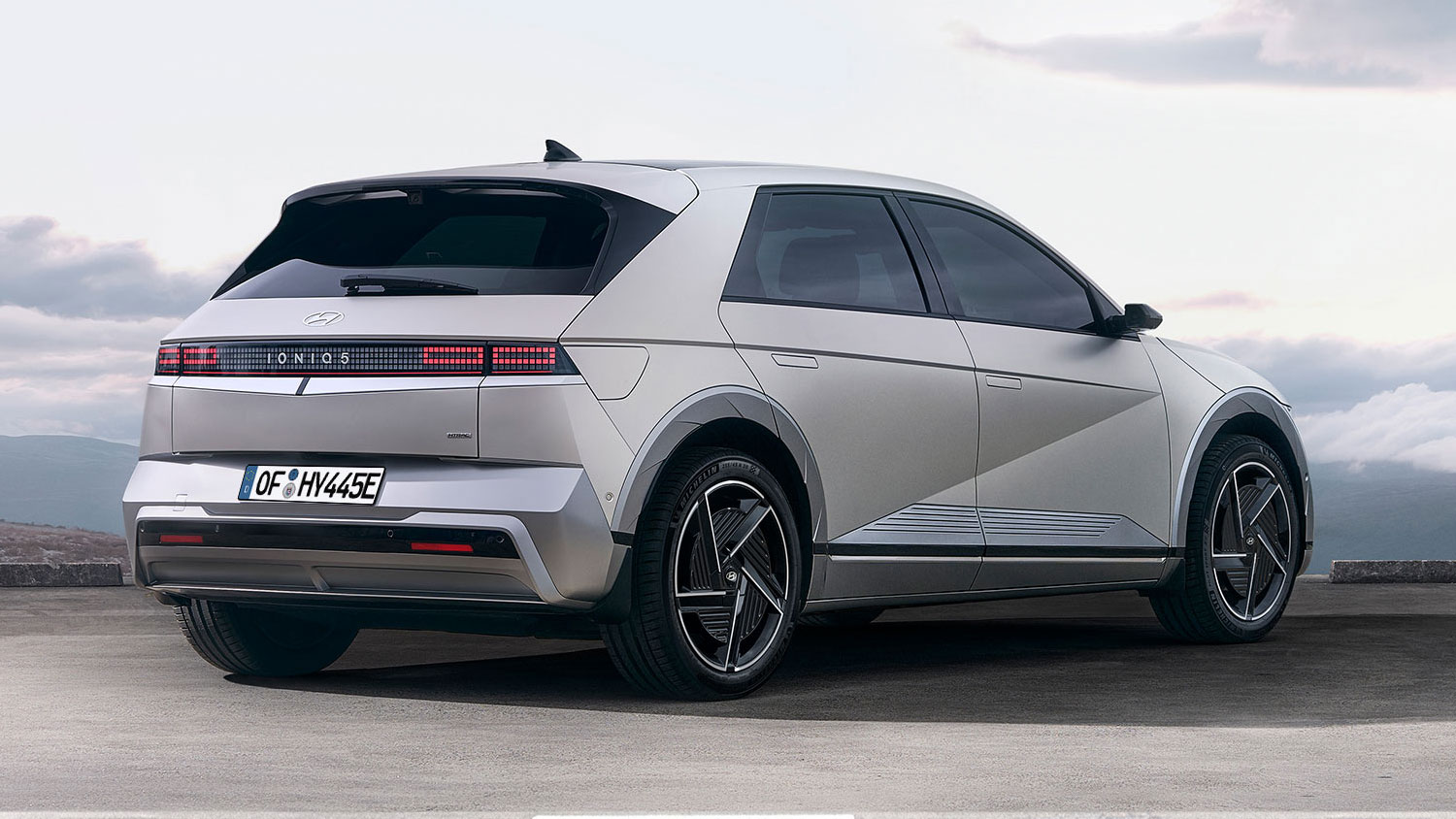 50a462bee87b949752788b402fe40b64d4f7dcbbdfdbad9a6111c56809bffdf4